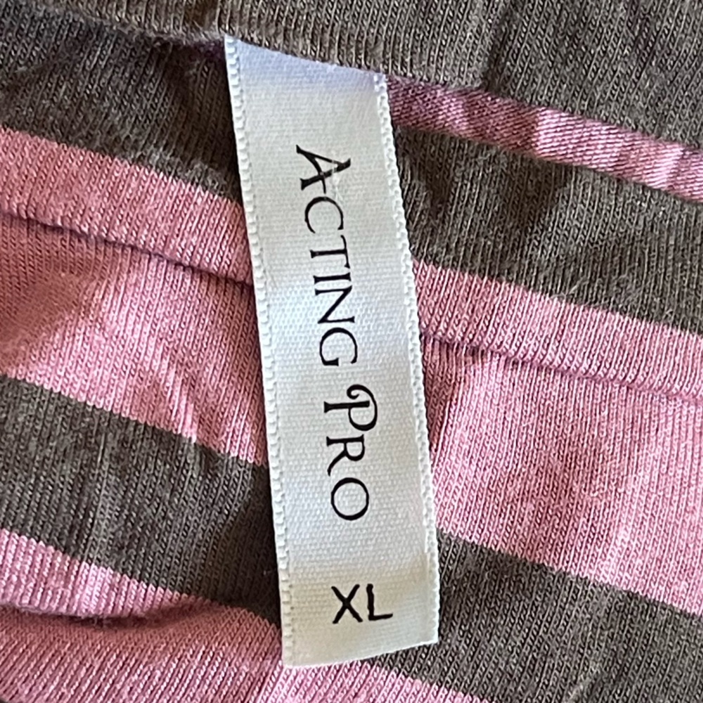 Acting Pro Extra Long Striped Top - Picture 4 of 9